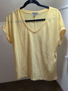 Falls Creek Pale Yellow V-Neck Short Sleeve Tee
